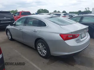 2018 Chevrolet Malibu LT z VIN 1G1ZD5ST7JF150565, wystawiony jako IAAI lot #42069844 z przebiegiem 180 382 mil mil oraz . Historia ofert i sprzedaży dostępna na DreamBid. Obrazek 14.