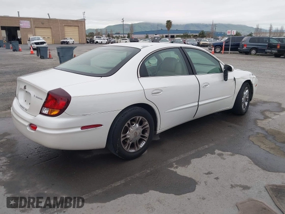 2001 Oldsmobile Aurora z VIN 1G3GS64C114109142, wystawiony jako IAAI lot #41974652 z przebiegiem 81 395 mil mil oraz . Historia ofert i sprzedaży dostępna na DreamBid. Obrazek 4.