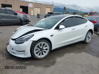 2023 Tesla Model 3 z VIN 5YJ3E1EA5PF383595, wystawiony jako IAAI lot #41965562 z przebiegiem 35 878 mil mil oraz . Historia ofert i sprzedaży dostępna na DreamBid. Obrazek 16.
