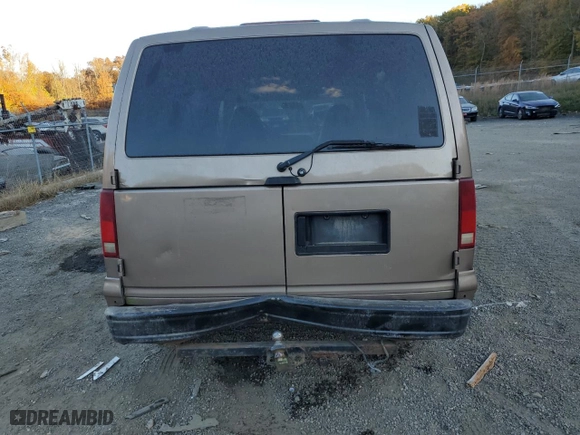 2004 GMC Safari Passenger with VIN 1GKDM19X24B503118, listed as a Copart auction lot 85171104 with 172,165 mi miles and Salvage Title. Bid and sale history available at carsss.com. Image 6.