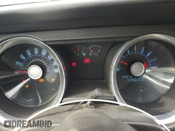 2011 Ford Mustang V6 z VIN 1ZVBP8AM1B5124558, wystawiony jako Copart lot #41516615 z przebiegiem 127 563 mil mil oraz Szkoda całkowita • Salvage title. Historia ofert i sprzedaży dostępna na DreamBid. Obrazek 9.