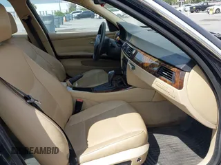 2006 BMW 3 Series 330i with VIN WBAVB33586KR78166, listed as a IAAI auction lot 42470438 with 177,889 mi miles and . Bid and sale history available at DreamBid. Image 5.