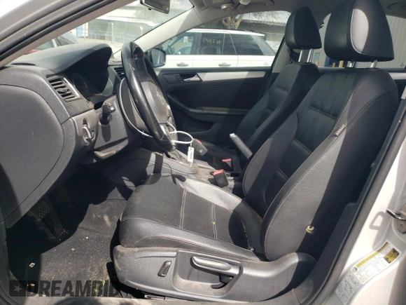 2014 Volkswagen Jetta SE with VIN 3VWD07AJ4EM427734, listed as a Copart auction lot 55093165 with 117,260 mi miles and Salvage title. Bid and sale history available at DreamBid. Image 7.