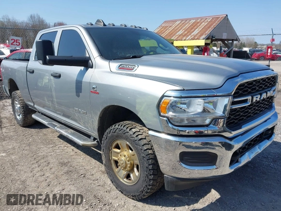 2022 Ram 2500 Tradesman with VIN 3C6UR5CL8NG280660, listed as a IAAI auction lot 42077678 with 84,009 mi miles and . Bid and sale history available at DreamBid. Image 1.