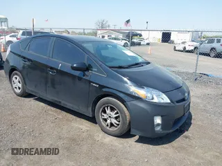 2011 Toyota Prius I with VIN JTDKN3DU8B1433698, listed as a IAAI auction lot 42124404 with 223,576 mi miles. Bid and sale history available at carsss.com. Image 1.