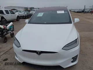 2020 Tesla Model X Long Range with VIN 5YJXCDE2XLF284847, listed as a IAAI auction lot 41595151 with 29,466 mi miles. Bid and sale history available at carsss.com. Image 13.
