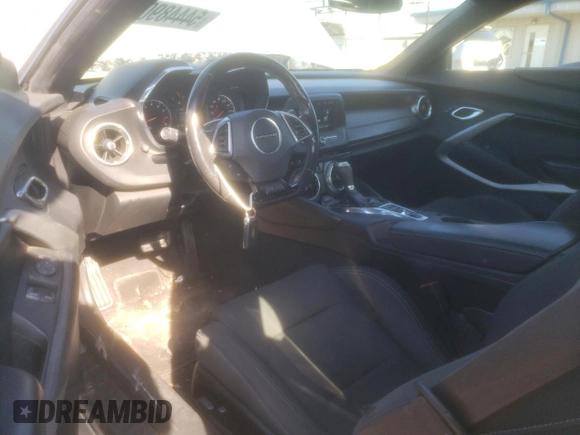 2017 Chevrolet Camaro 1LT z VIN 1G1FB1RS2H0203023, wystawiony jako Copart lot #54448905 z przebiegiem 91 302 mil mil oraz Szkoda całkowita • Salvage title. Historia ofert i sprzedaży dostępna na DreamBid. Obrazek 8.