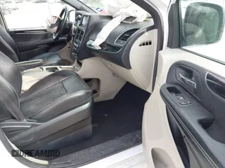 2018 Dodge Grand Caravan SXT with VIN 2C4RDGCG2JR283490, listed as a IAAI auction lot 41796929 with 157,836 mi miles and . Bid and sale history available at DreamBid. Image 5.