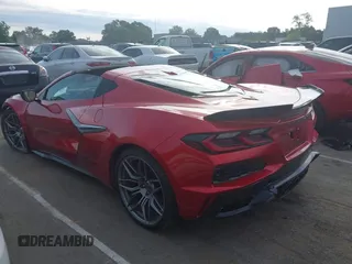 2024 Chevrolet Corvette 2LZ z VIN 1G1YE2D35R5605516, wystawiony jako IAAI lot #42291526 z przebiegiem 2472 mil mil oraz . Historia ofert i sprzedaży dostępna na DreamBid. Obrazek 15.