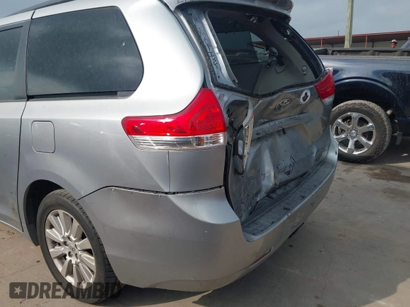 2011 Toyota Sienna XLE with VIN 5TDDK3DC0BS016250, listed as a IAAI auction lot 42156903 with 201,821 mi miles and . Bid and sale history available at DreamBid. Image 6.