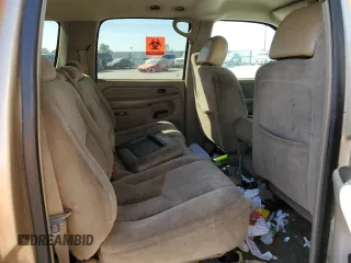 2005 Chevrolet Suburban LS with VIN 3GNFK16Z15G176484, listed as a Copart auction lot 74426024 with 248,137 mi miles and Salvage Title. Bid and sale history available at carsss.com. Image 11.