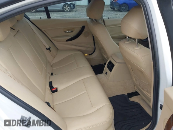 2015 BMW 3 Series 328i с VIN WBA3A5G59FNS87002, выставлен на аукционе IAAI как лот 42366574 с пробегом 173 359 миль миль и . История ставок и продаж доступна на DreamBid. Изображение 8.