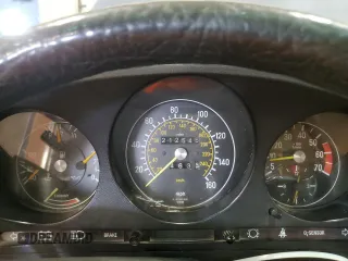 1983 Mercedes-Benz 380 with VIN WDBBA45A6DB024682, listed as a Copart auction lot 68236934 with 212,545 mi miles and Clean Title. Bid and sale history available at carsss.com. Image 9.