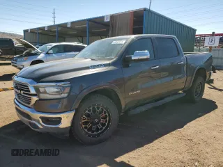 2019 Ram 1500 Laramie z VIN 1C6SRFJTXKN823283, wystawiony jako Copart lot #49893415 z przebiegiem 169 270 mil mil oraz Szkoda całkowita • Salvage title. Historia ofert i sprzedaży dostępna na DreamBid. Obrazek 1.