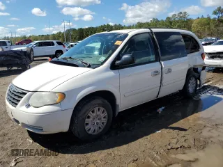 2005 Chrysler Town & Country LX with VIN 2C4GP44R25R385164, listed as a Copart auction lot 50088315 with 115,673 mi miles and Salvage Title. Bid and sale history available at carsss.com. Image 1.
