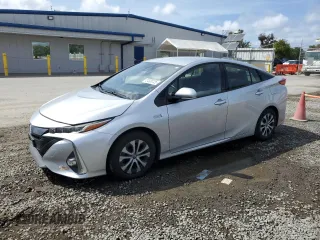 2017 Toyota Prius Plus with VIN JTDKARFPXH3049537, listed as a Copart auction lot 51320725 with 140,158 mi miles and Salvage Title. Bid and sale history available at DreamBid. Image 1.