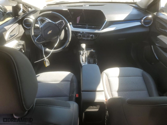 2025 Chevrolet Trax LT with VIN KL77LHEP5SC025727, listed as a Copart auction lot 48520815 with 7,207 mi miles and Salvage Title. Bid and sale history available at carsss.com. Image 8.