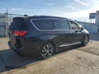 2018 Chrysler Pacifica Limited z VIN 2C4RC1GG4JR212365, wystawiony jako Copart lot #50052575 z przebiegiem Nie podano mil oraz Szkody całkowita. Historia ofert i sprzedaży dostępna na DreamBid. Obrazek 3.