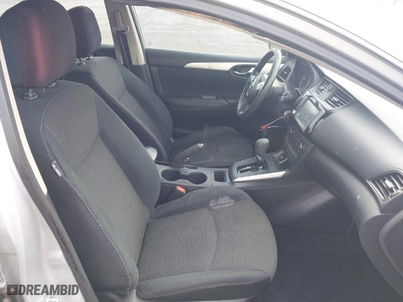 2019 Nissan Sentra SV with VIN 3N1AB7AP8KY237625, listed as a IAAI auction lot 41777580 with 75,775 mi miles. Bid and sale history available at carsss.com. Image 5.
