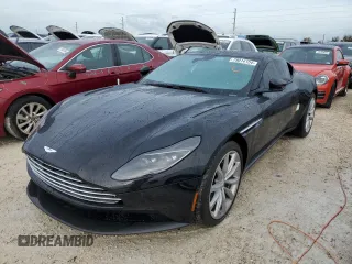 2021 Aston Martin DB11 V8 z VIN SCFRMFAW6MGL10668, wystawiony jako Copart lot #79014154 z przebiegiem Nie podano mil oraz Szkody całkowita. Historia ofert i sprzedaży dostępna na DreamBid. Obrazek 1.