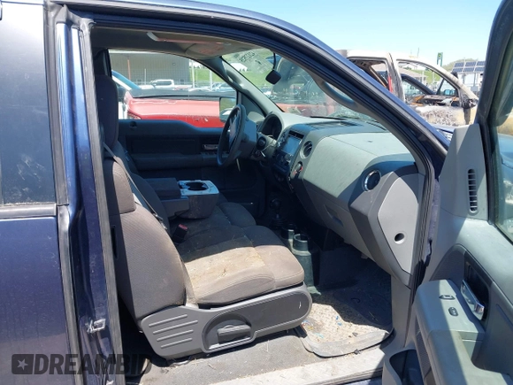 2006 Ford F-150 XLT with VIN 1FTPX14586FA70017, listed as a IAAI auction lot 42127525 with 100,555 mi miles. Bid and sale history available at carsss.com. Image 5.