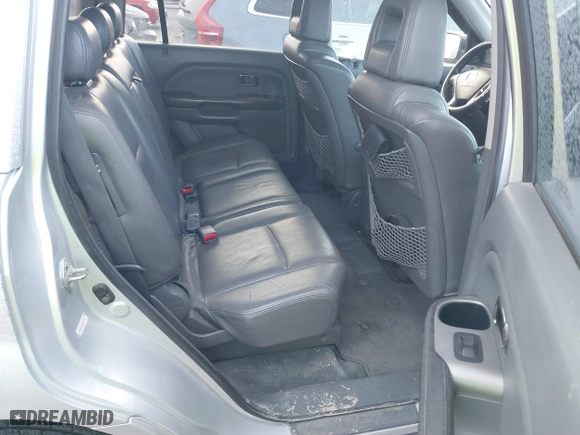2004 Honda Pilot EX with VIN 2HKYF18654H582766, listed as a IAAI auction lot 41537873 with 294,035 mi miles. Bid and sale history available at carsss.com. Image 8.