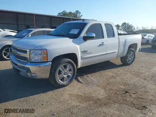 2013 Chevrolet Silverado 1500 LT with VIN 1GCRCSE06DZ273593, listed as a IAAI auction lot 41857478 with 207,175 mi miles. Bid and sale history available at carsss.com. Image 17.