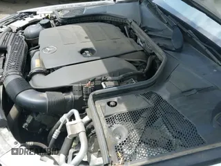 2020 Mercedes-Benz C 300 z VIN 55SWF8DB8LU324658, wystawiony jako IAAI lot #42034783 z przebiegiem 71 467 mil mil oraz . Historia ofert i sprzedaży dostępna na DreamBid. Obrazek 19.