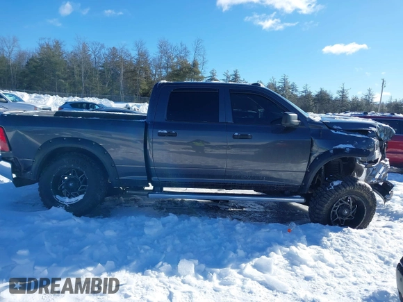 2018 Ram 2500 Tradesman z VIN 3C6UR5CL3JG380790, wystawiony jako IAAI lot #41579401 z przebiegiem 72 675 mil mil oraz . Historia ofert i sprzedaży dostępna na DreamBid. Obrazek 14.