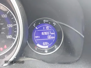 2015 Honda Fit LX with VIN 3HGGK5H57FM784299, listed as a IAAI auction lot 41863989 with 169,657 mi miles. Bid and sale history available at carsss.com. Image 16.