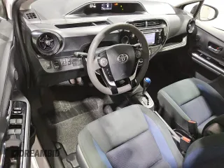 2018 Toyota Prius One with VIN JTDKDTB32J1615540, listed as a Copart auction lot 52555375 with 75,829 mi miles and Clean Title. Bid and sale history available at DreamBid. Image 8.
