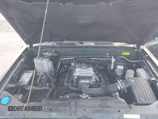 2000 Isuzu Trooper S z VIN JACDS58X9Y7J08094, wystawiony jako IAAI lot #41818546 z przebiegiem 154 927 mil mil oraz . Historia ofert i sprzedaży dostępna na DreamBid. Obrazek 10.