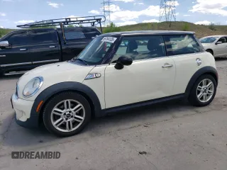 2013 MINI Hardtop S with VIN WMWSV3C52DT389647, listed as a Copart auction lot 56764135 with 152,957 mi miles and Clean Title. Bid and sale history available at DreamBid. Image 1.