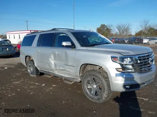 2016 Chevrolet Suburban LT with VIN 1GNSKHKC7GR148572, listed as a IAAI auction lot 41446552 with 203,980 mi miles. Bid and sale history available at carsss.com. Image 1.