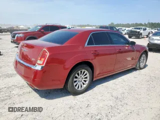 2013 Chrysler 300 z VIN 2C3CCAAG1DH568995, wystawiony jako Copart lot #56278975 z przebiegiem 133 201 mil mil oraz Szkoda całkowita • Salvage title. Historia ofert i sprzedaży dostępna na DreamBid. Obrazek 3.