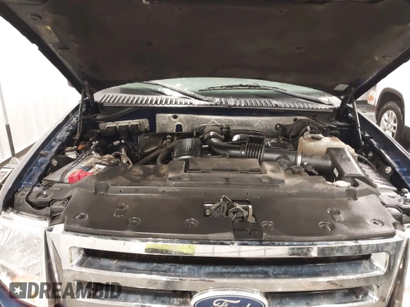 2011 Ford Expedition EL XL with VIN 1FMJK1G5XBEF43069, listed as a IAAI auction lot 41462457 with 146,866 mi miles. Bid and sale history available at carsss.com. Image 10.