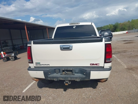 2010 GMC Sierra 1500 Denali z VIN 3GTRKXE26AG222270, wystawiony jako IAAI lot #41974112 z przebiegiem 166 366 mil mil oraz . Historia ofert i sprzedaży dostępna na DreamBid. Obrazek 17.