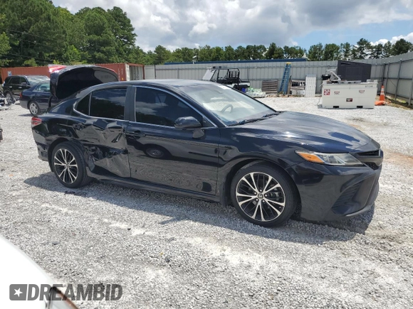 2018 Toyota Camry LE z VIN 4T1B11HK3JU079543, wystawiony jako Copart lot #64873505 z przebiegiem 225 352 mil mil oraz Czysty tytuł • Clean title. Historia ofert i sprzedaży dostępna na DreamBid. Obrazek 4.