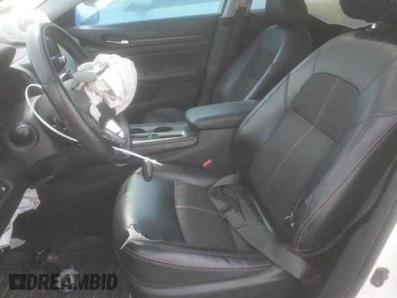 2019 Nissan Altima SR with VIN 1N4AL4CV0KC245074, listed as a Copart auction lot 49222565 with 112,769 mi miles and Clean Title. Bid and sale history available at DreamBid. Image 7.