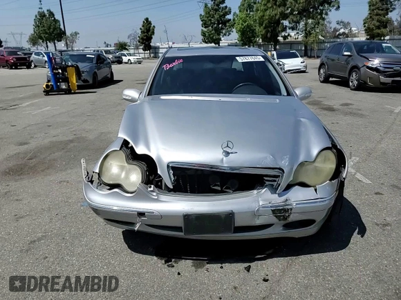 2004 Mercedes-Benz C 240 с VIN WDBRF61J94F503303, выставлен на аукционе Copart как лот 57877645 с пробегом 193 702 миль миль и Списание • Salvage title. История ставок и продаж доступна на DreamBid. Изображение 13.