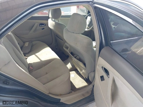 2009 Toyota Camry with VIN 4T1BE46K29U285148, listed as a IAAI auction lot 41985783 with 183,719 mi miles. Bid and sale history available at carsss.com. Image 8.