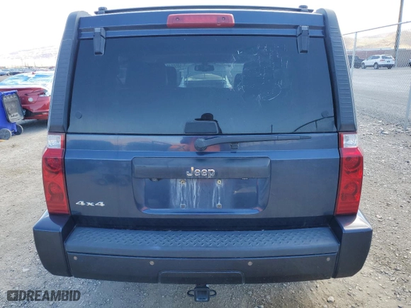 2010 Jeep Commander Sport with VIN 1J4RG4GK2AC131622, listed as a Copart auction lot 68500434 with 214,103 mi miles and Salvage Title. Bid and sale history available at carsss.com. Image 6.
