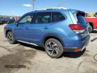 2023 Subaru Forester Touring z VIN JF2SKARC6PH502188, wystawiony jako Copart lot #56960245 z przebiegiem 10 487 mil mil oraz Szkoda całkowita • Salvage title. Historia ofert i sprzedaży dostępna na DreamBid. Obrazek 2.