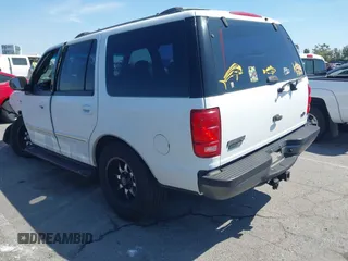 2000 Ford Expedition XLT with VIN 1FMRU1568YLB31018, listed as a IAAI auction lot 41993546 with 1 mi miles. Bid and sale history available at carsss.com. Image 3.