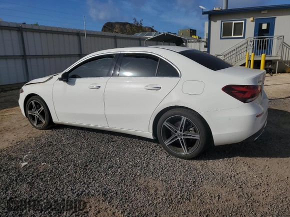 2021 Mercedes-Benz A 220 z VIN W1K3G4EBXMJ293258, wystawiony jako Copart lot #50463325 z przebiegiem 25 024 mil mil oraz Szkoda całkowita • Salvage title. Historia ofert i sprzedaży dostępna na DreamBid. Obrazek 2.