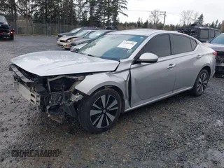 2019 Nissan Altima 2.5 SL with VIN 1N4BL4EV4KC196673, listed as a IAAI auction lot 41480266 with 89,242 mi miles. Bid and sale history available at carsss.com. Image 18.