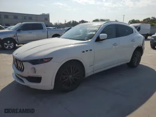 2019 Maserati Levante GranLusso with VIN ZN661XUL3KX325268, listed as a Copart auction lot 66914384 with 16,944 mi miles and Clean Title. Bid and sale history available at carsss.com. Image 1.