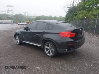 2008 BMW X6 z VIN 5UXFG83548LZ91756, wystawiony jako IAAI lot #42256275 z przebiegiem 162 095 mil mil oraz . Historia ofert i sprzedaży dostępna na DreamBid. Obrazek 3.