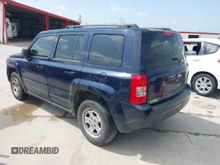 2014 Jeep Patriot Sport with VIN 1C4NJPBA3ED689999, listed as a IAAI auction lot 42498800 with 204,560 mi miles and . Bid and sale history available at DreamBid. Image 3.