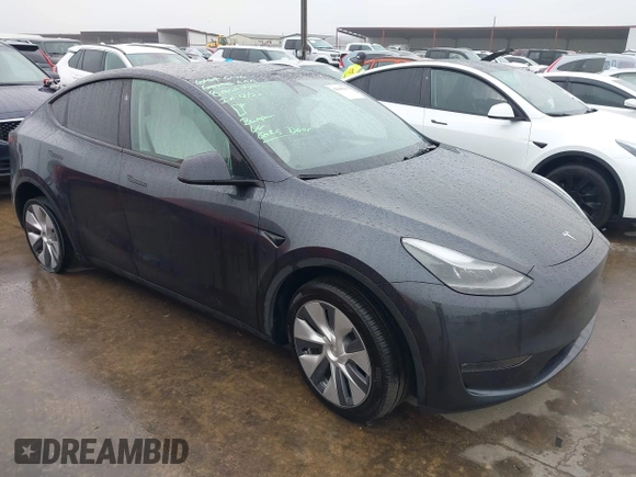 2024 Tesla Model Y Long Range z VIN 7SAYGDEE5RA260614, wystawiony jako IAAI lot #42191551 z przebiegiem 16 375 mil mil oraz . Historia ofert i sprzedaży dostępna na DreamBid. Obrazek 1.